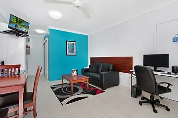 Cairns City Palms Aparthotel